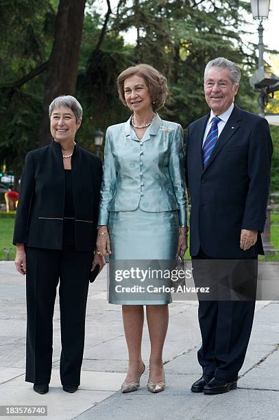 Queen Sofia of Spain , Austrian President Heinz Fischer and his wfe Margit Fischer attend the inauguration of the "Velazquez Y La Familia de Felipe...