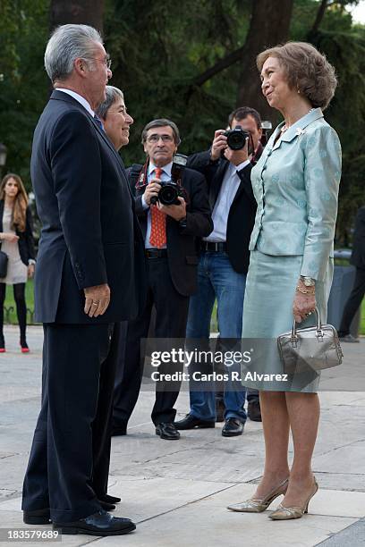 Queen Sofia of Spain , Austrian President Heinz Fischer and his wfe Margit Fischer attend the inauguration of the "Velazquez Y La Familia de Felipe...