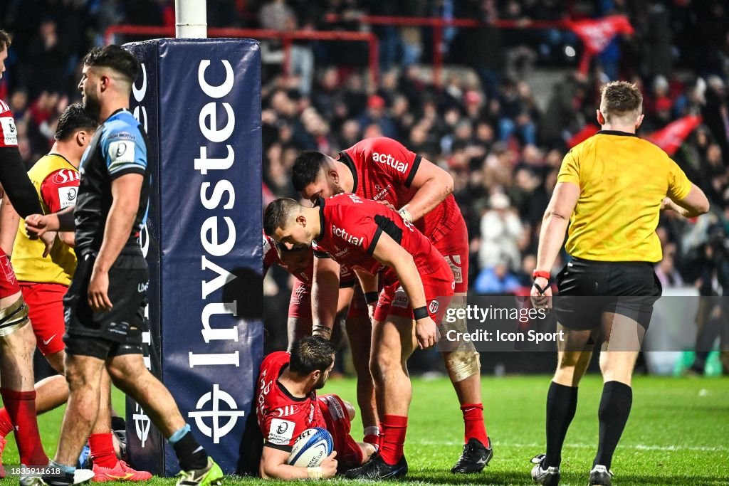 Arthur Thomas Rugby Arthur Retiere of Stade Toulousain, Thomas Ramos of Stade Toulousain ...