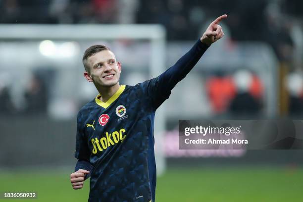 Sebastian Szymanski of Fenerbahce celebrates victory during the Turkish Super League match between Besiktas and Fenerbahce at Besiktas Park Stadium...