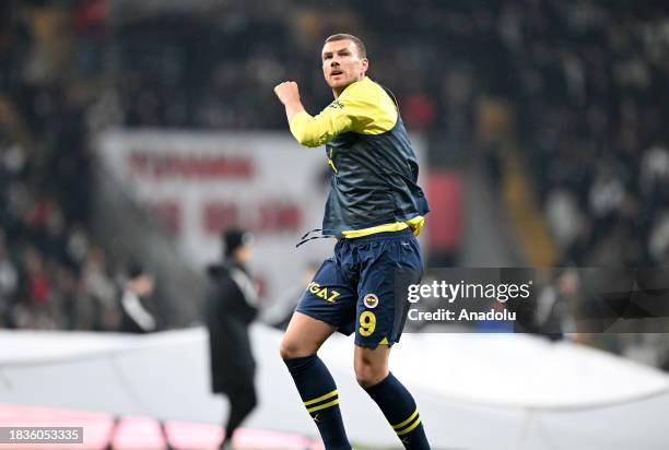 Edin Dzeko of Fenerbahce greets the fans ahead of the Turkish Super Lig week 15 match between Besiktas and Fenerbahce at Tupras Stadium in Istanbul,...