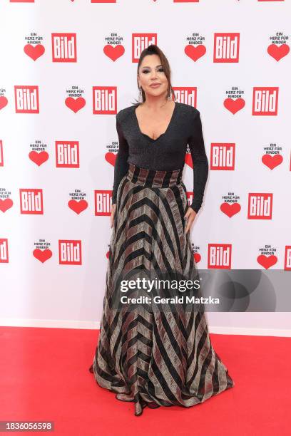 Simone Thomalla attends the Ein Herz Fuer Kinder Gala 2023 at Studio Berlin Adlershof on December 9, 2023 in Berlin, Germany.