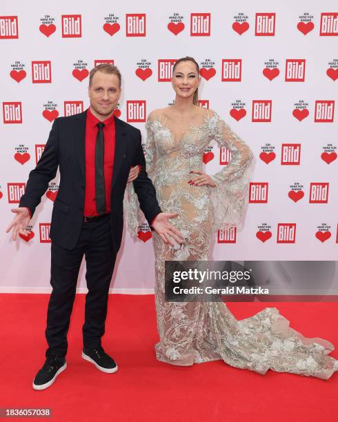 Oliver Pocher and Alessandra Meyer-Wölden attend the Ein Herz Fuer Kinder Gala 2023 at Studio Berlin Adlershof on December 9, 2023 in Berlin, Germany.