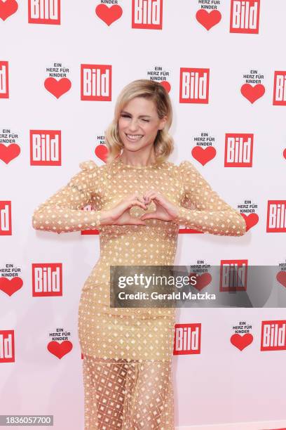 Michelle Hunziker attends the Ein Herz Fuer Kinder Gala 2023 at Studio Berlin Adlershof on December 9, 2023 in Berlin, Germany.