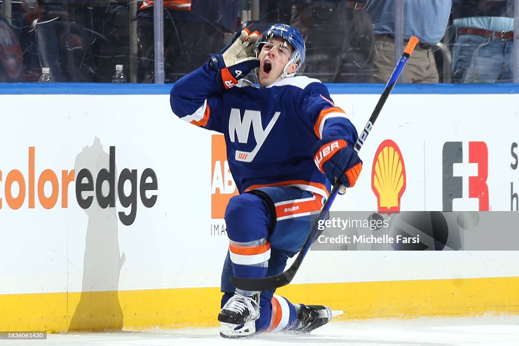 Los Angeles Kings v New York Islanders