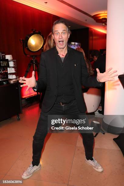 Actor Ralph Bauer 2,349 Ralf Bauer Photos & High Res Pictures - Getty Images