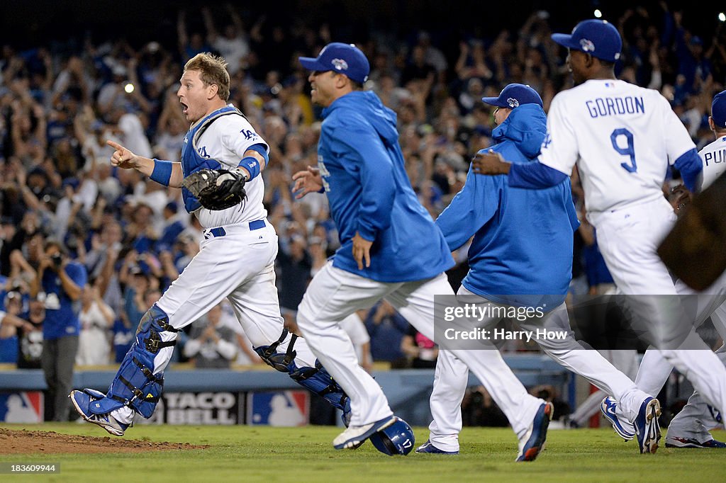 Atlanta Braves v Los Angeles Dodgers - Game Four