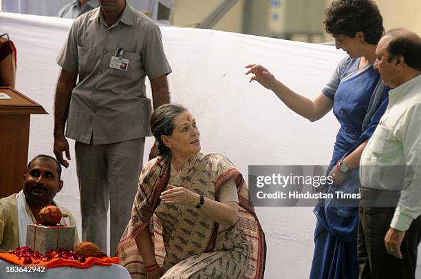 53 Pooja Gandhi Photos and Premium High Res Pictures - Getty Images 53 Pooja Gandhi Photos and Premium High Res Pictures - Getty Images