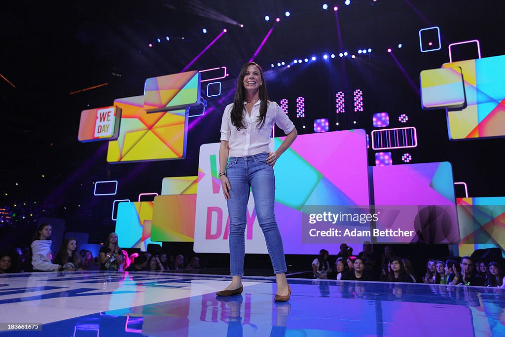 We Day Minnesota With Carly Rae Jepsen, Bridgit Mendler, And The Jonas Brothers