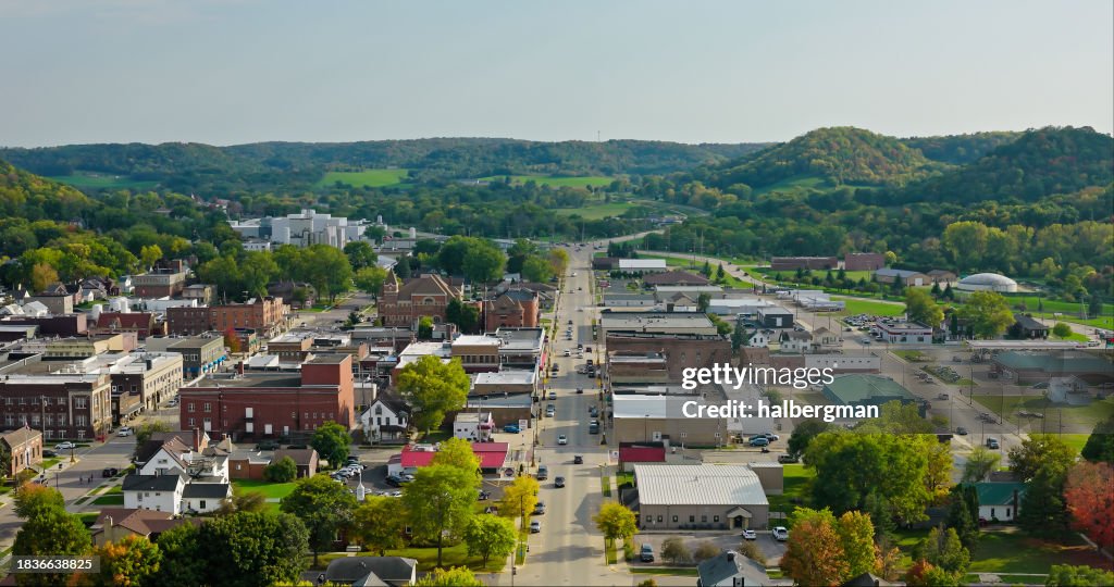 Vue par drone du Richland Center, Wisconsin par temps clair