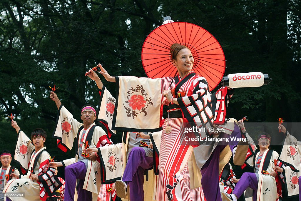 NTT DoCoMo Kochi Branch on stage of Super Yosakoi