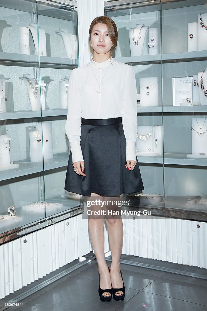 Swarovski "Romeo and Juliet" Collection Launch In Seoul