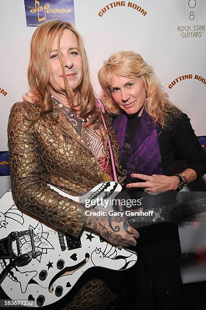 Lisa Thompson Singer Lisa Thompson (Author) Photos and Premium High Res Pictures - Getty Images