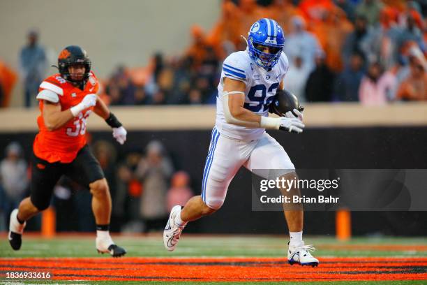Tyler Baty Defensive End Photos and Premium High Res Pictures - Getty Images