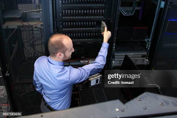 Drive Through Server Blade Servers Photos and Premium High Res Pictures - Getty Images