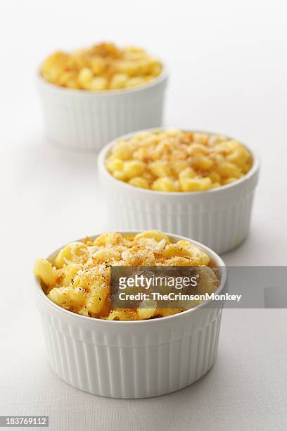 classics dinner idea: baked macaroni and cheese - mac and cheese stock pictures, royalty-free photos & images