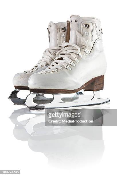 ice skating shoes and blades  with clipping path - ice skate 個照片及圖片檔