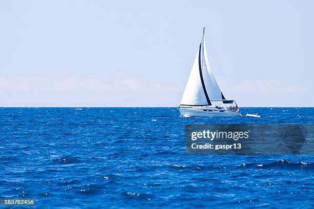 Simple Sails 4,187 Simple Sailing Stock Photos, High-Res Pictures, and Images ...