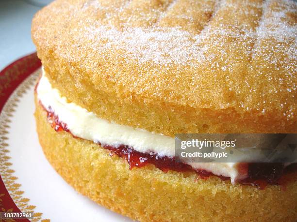 cake (victoria sandwich) - sponge cake stock pictures, royalty-free photos & images