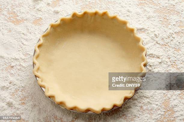 empty pie crust - pastry stockfoto's en -beelden