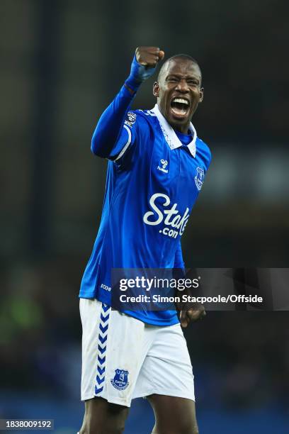 Abdoulaye Doucoure of Everton celebrates victory after the Premier League match between Everton FC and Chelsea FC at Goodison Park on December 10,...