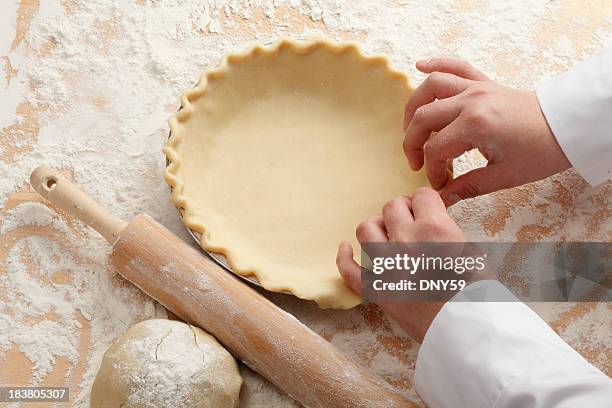 making a pie - pie stockfoto's en -beelden