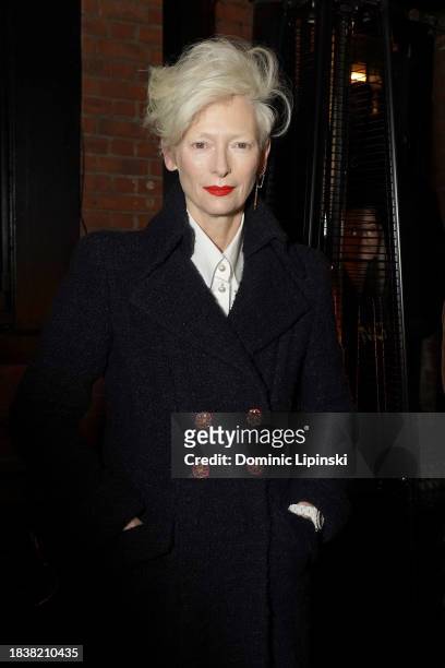 Tilda Swinton attends the CHANEL Metiers D'Art Show on December 07, 2023 in Manchester, England.