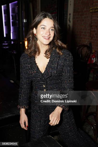 Rebecca Marder attends the CHANEL Metiers D'Art Show on December 07, 2023 in Manchester, England.