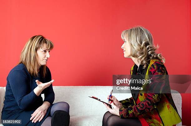 counseling - media interview stockfoto's en -beelden
