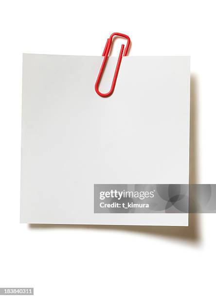 memo with paper clip - papierklem stockfoto's en -beelden