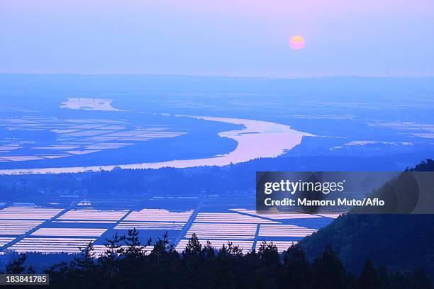 sunset in mogami, yamagata prefecture - yamagata stock-fotos und bilder