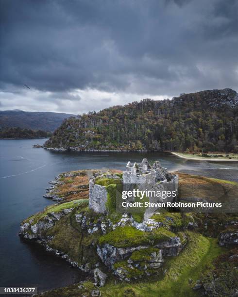 castle tioram close up, ardnamurchan - castle wall stock pictures, royalty-free photos & images