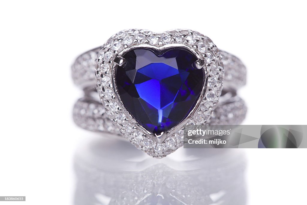 Moda anello con gemma blu a forma di cuore
