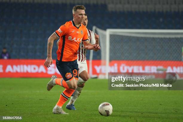 Eden Karzev of Basaksehir controls the ball during the Turkish Super League match between Basaksehir v Hatayspor on December 10, 2023 in Istanbul,...