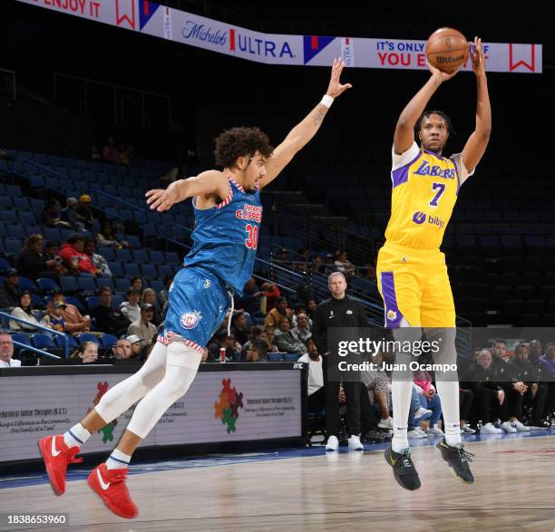 Louis King of the South Bay Lakers shoots the ball during the game against the Ontario Clippers on December 10, 2023 at Toyota Arena in Ontario,...