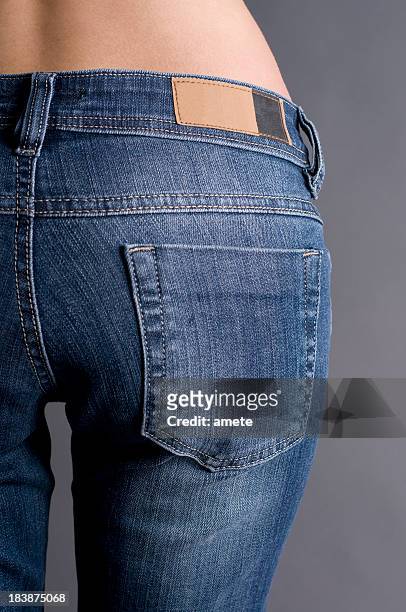 jeans avec étiquette vierge - back pocket photos et images de collection