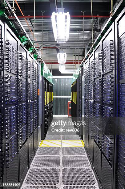 cloud computing data center - data centre cloud stock pictures, royalty-free photos & images