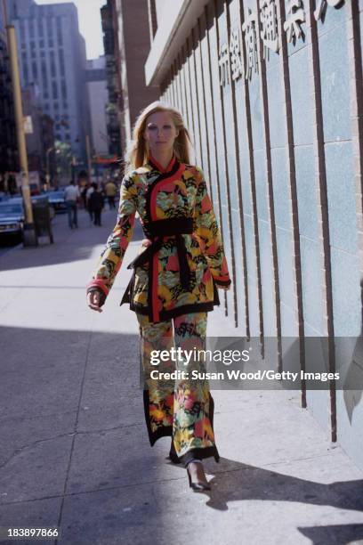 Susan Street Risque 8,220 Susan Street Photos & High Res Pictures - Getty Images
