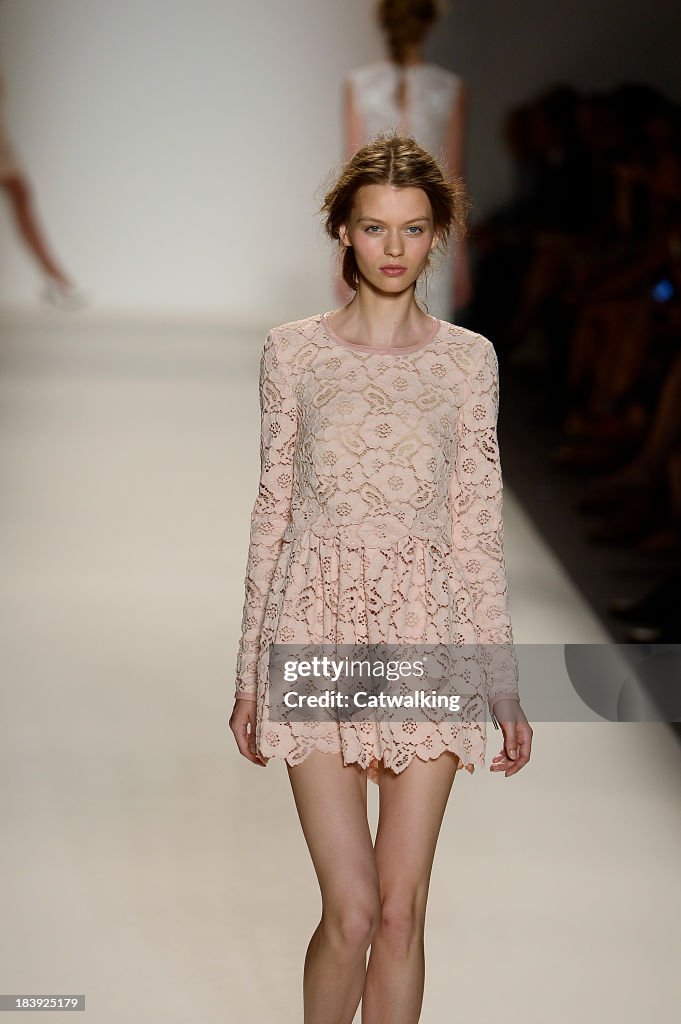 Rachel Zoe - Runway RTW - Spring 2014 - New York Fashion Week