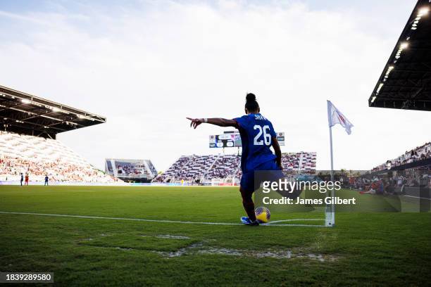 Jaedyn Shaw of the United States takes a corner kick during the second half of a match against China PR at DRV PNK Stadium on December 02, 2023 in...