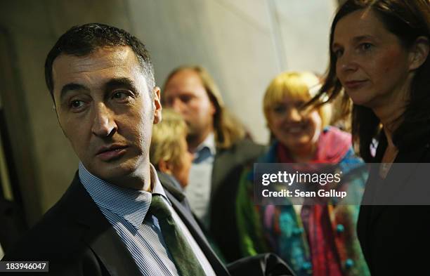 Leading members of the German Greens Party , including co-Chairman Cem Oezdemir and Greens Bundestag faction co-leader Katrin Goering-Eckardt, arrive...