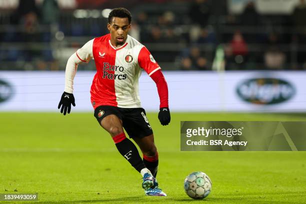 Quinten Timber of Feyenoord shoots the ball during the Dutch Eredivisie match between Feyenoord and FC Volendam at Stadion Feijenoord on December 7,...