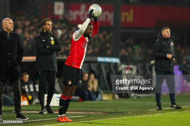 Lutsharel Geertruida of Feyenoord throws in the ball during the Dutch Eredivisie match between Feyenoord and FC Volendam at Stadion Feijenoord on...