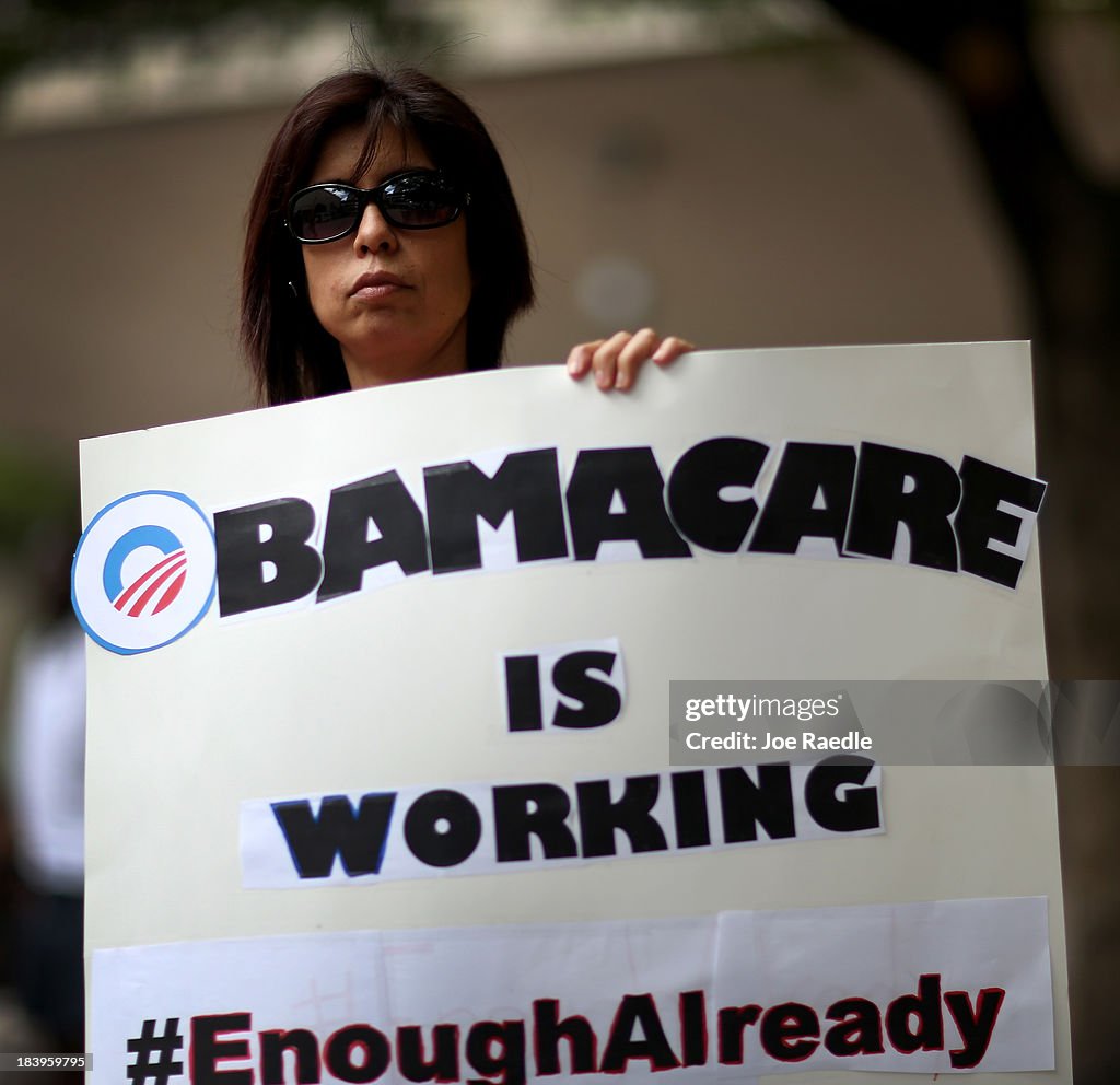 Supporters Of Affordable Care Act Rally In Miami