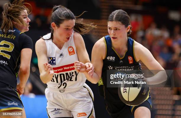 Jade Melbourne of the Capitals in action during the WNBL match between UC Capitals and Sydney Flames at National Convention Centre, on December 08 in...