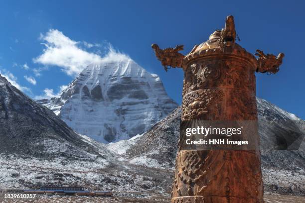 mt kailash in the morning - mount kailash kora stock pictures, royalty-free photos & images