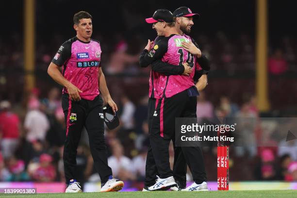 Sixers players celebrate victory during the BBL match between Sydney Sixers and Melbourne Renegades at Sydney Cricket Ground, on December 08 in...