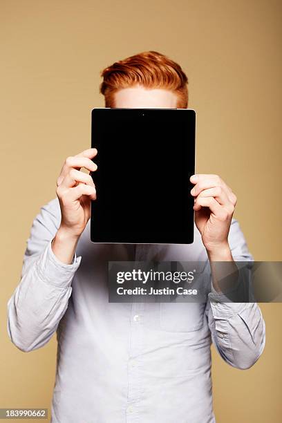 getty digital portrait - tablet halten stock-fotos und bilder