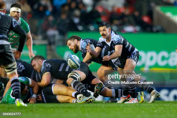 James Elliott of Newcastle Falcons passes the ball during the Gallagher Premiership Rugby match between Leicester Tigers and Newcastle Falcons at...