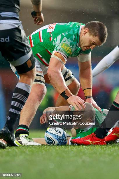 Jasper Wiese and Mike Brown of Leicester Tigers secure the ball during the Gallagher Premiership Rugby match between Leicester Tigers and Newcastle...